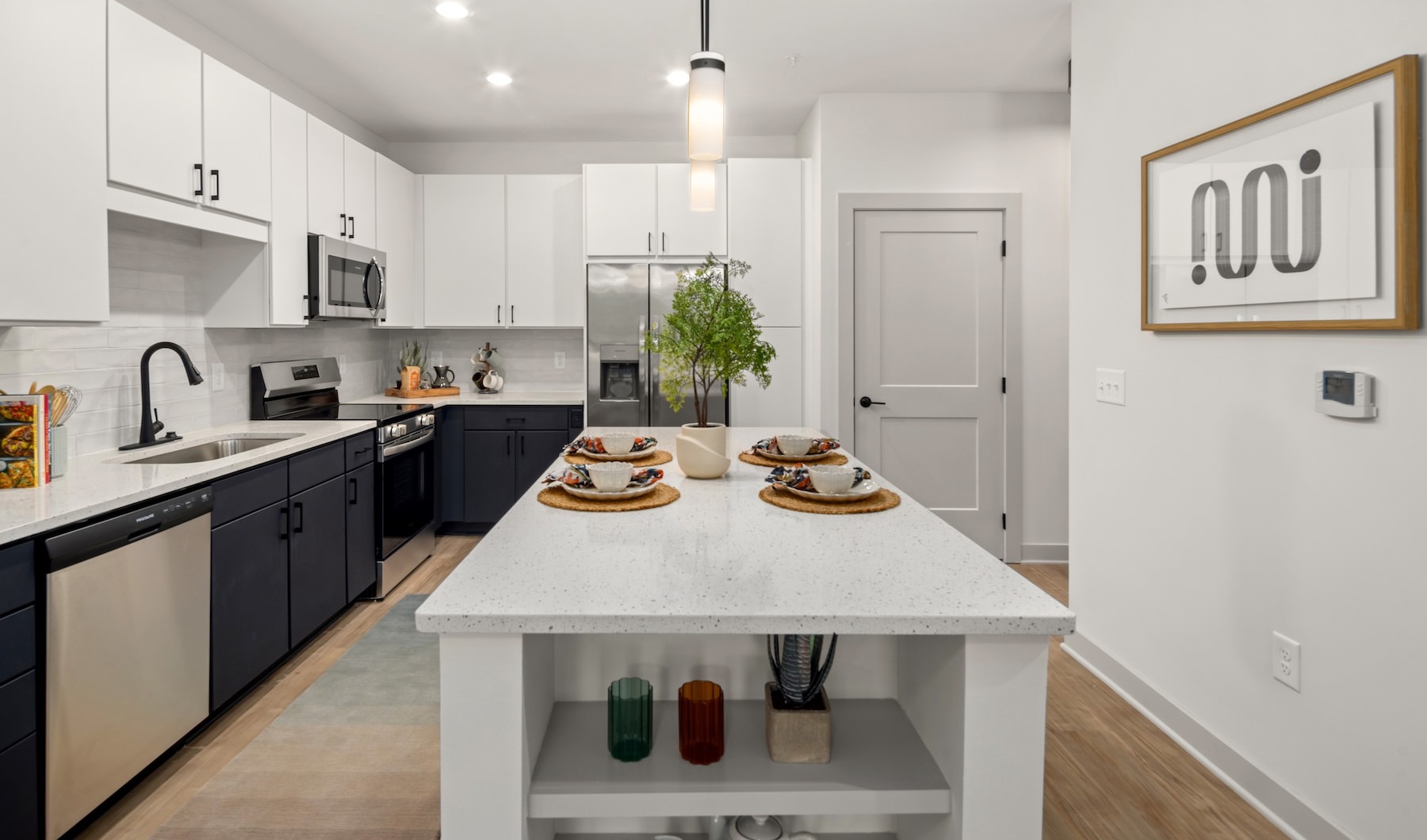 Image of a kitchen with island Image of a kitchen with island